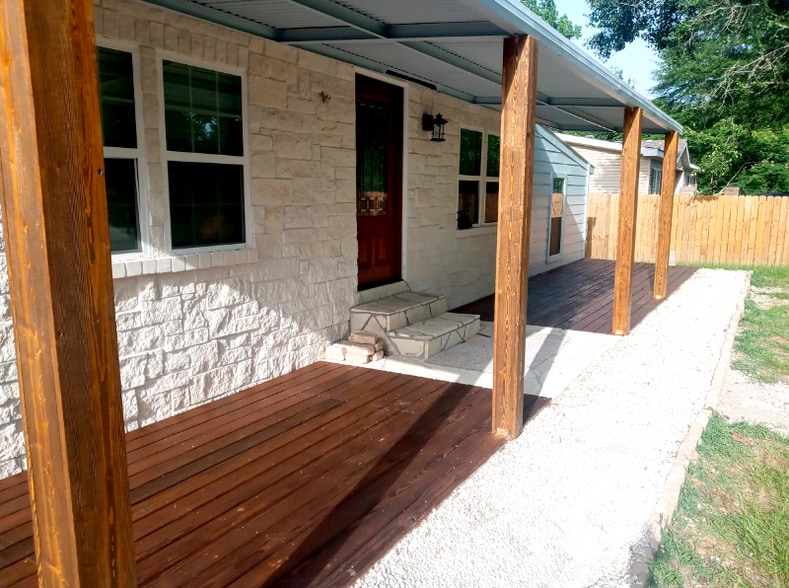 Building Photo - 25745 Dulaney St