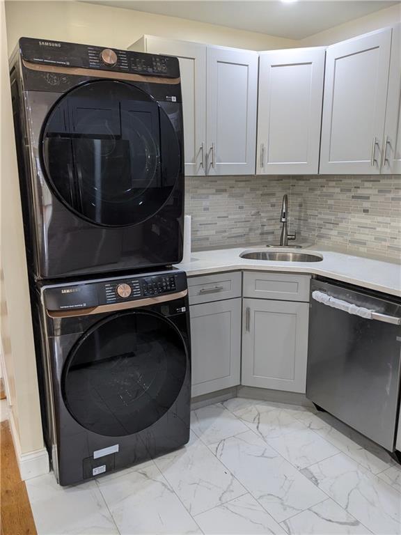 Building Photo - 20 Paerdegat 5th St