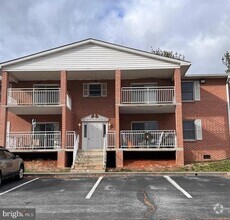 Building Photo - 5301 Berkshire Ct