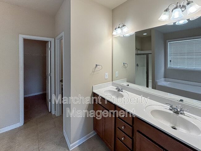 Building Photo - 159 Waltzing Vine Ln