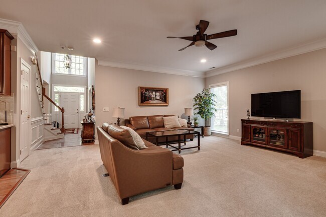 Building Photo - 7111 Weddington Brook Dr