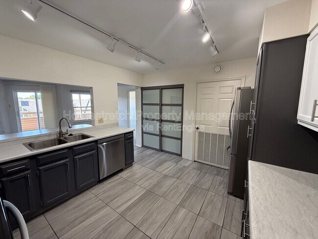 Building Photo - 1033 Wilton Royal Dr
