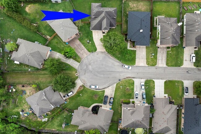 Building Photo - 18401 Sunrise Oaks Ct