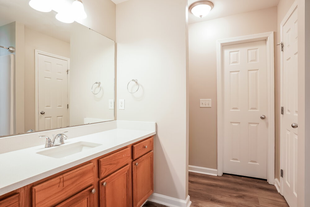 Building Photo - 3206 Hayling Dr
