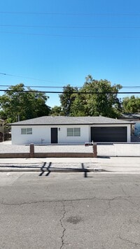 Building Photo - 896 N J St