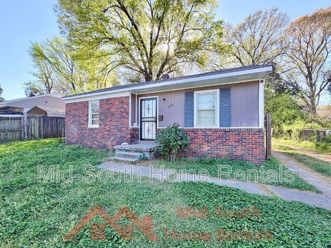 Building Photo - 2371 Imogene St