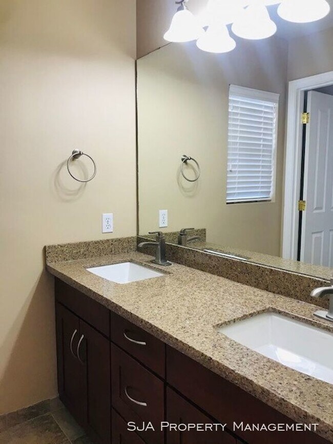 Building Photo - Large and Spacious Home in Renaissance Ridge!