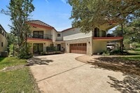 Building Photo - 122 Acapulco Dr