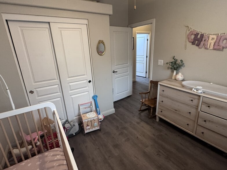 bedroom 3 - 15935 Spring Oaks Rd