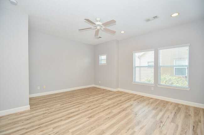 Building Photo - 3507 Mosley Ct
