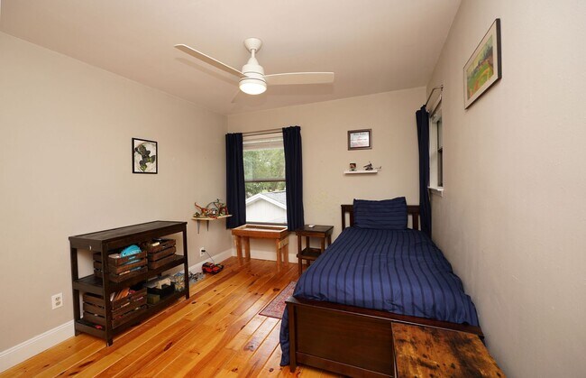 Building Photo - Updated 4 bedroom home in Bluewater Bay!