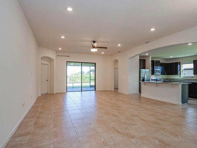 Building Photo - 5513 1st Sq