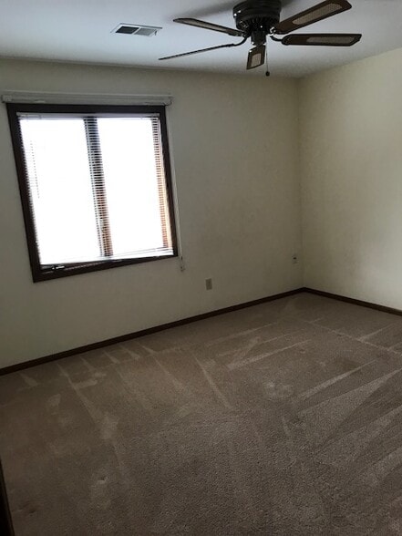 Master Bed - 2256 Rockspring Rd