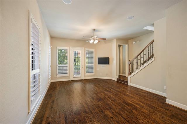 Building Photo - 2222 Marilla St