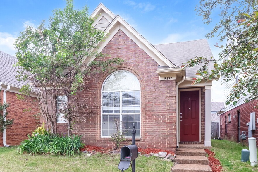 Building Photo - 9134 Cinderhill Cove E