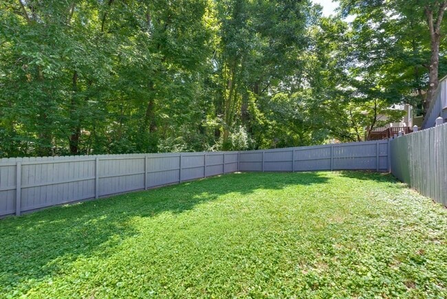 Building Photo - 629 Magnolia Ln