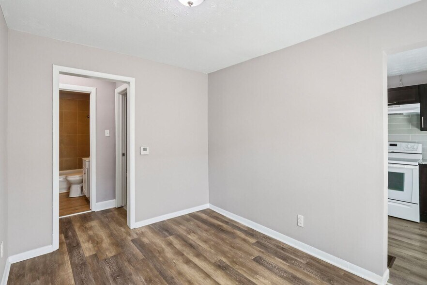 Building Photo - Coming Soon! West Side Two Bedroom Home wi...