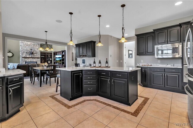 Primary Photo - 6408 Heise Rd