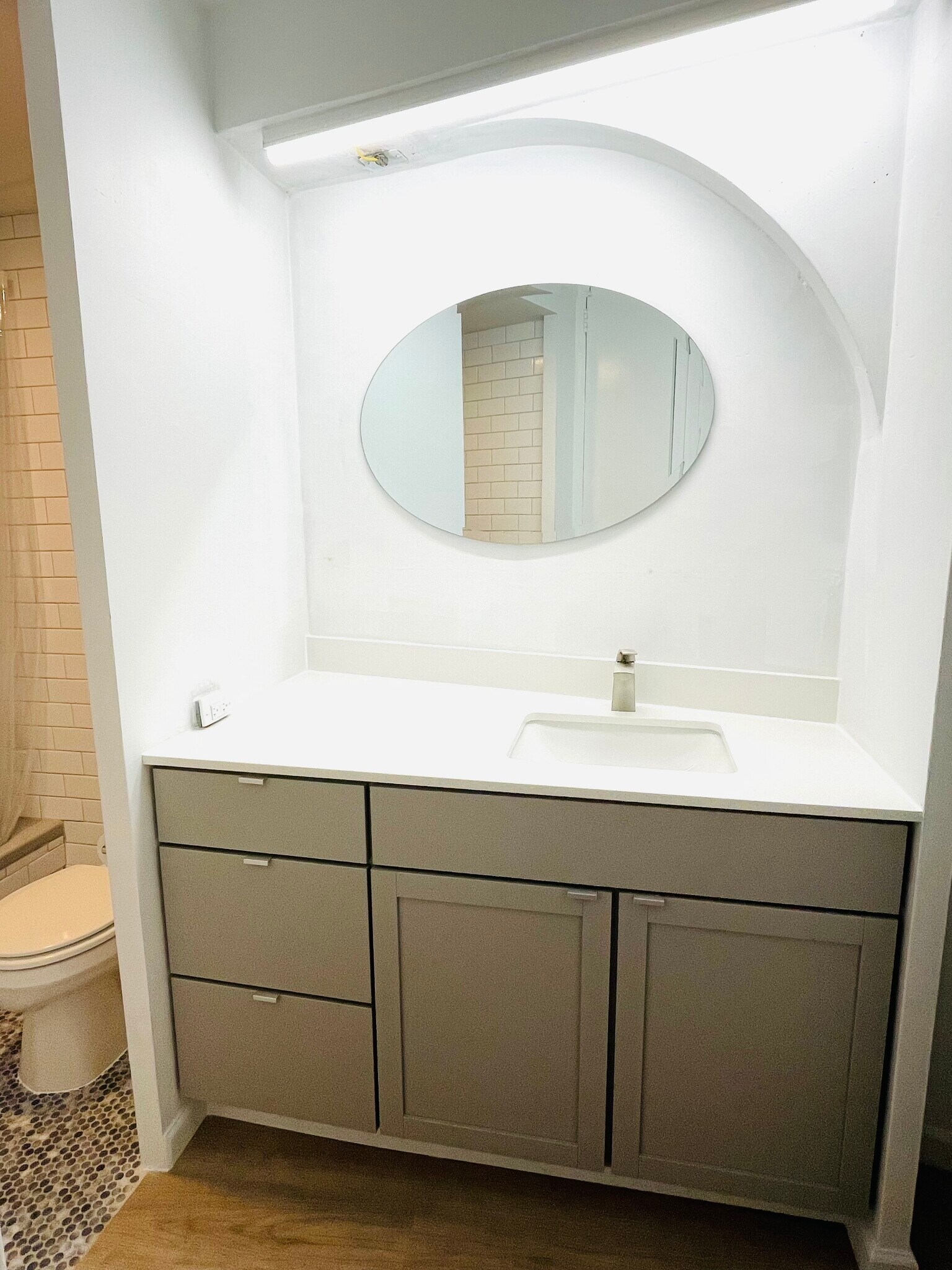 Vanity - 300 N State St
