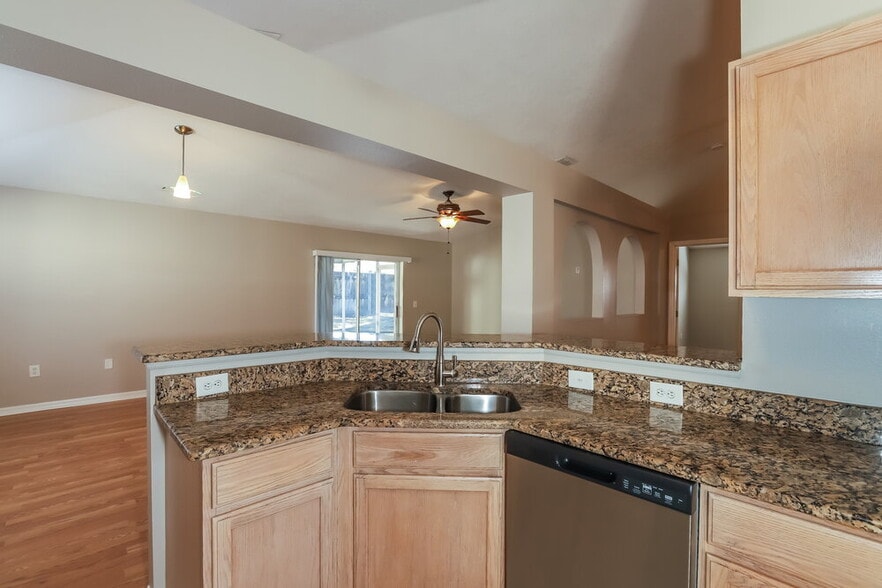 Building Photo - 1106 Soaring Osprey Way