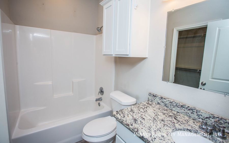 Building Photo - 1713 102nd St