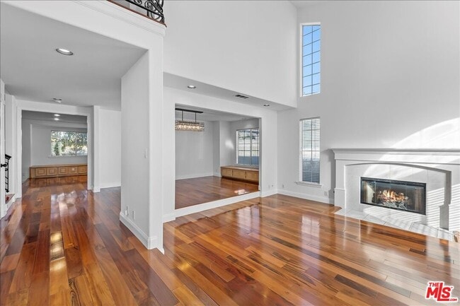Building Photo - 1561 3rd St