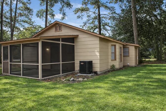 Building Photo - 2 Wallace Rd