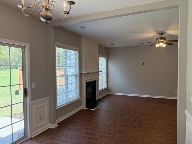Building Photo - 13230 Marrywood Dr