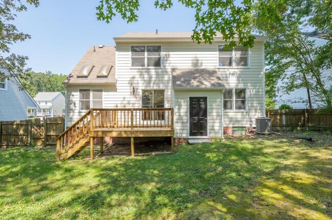 Building Photo - 8915 Castle Point Dr