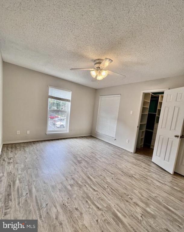 Building Photo - 1541 Lincoln Way