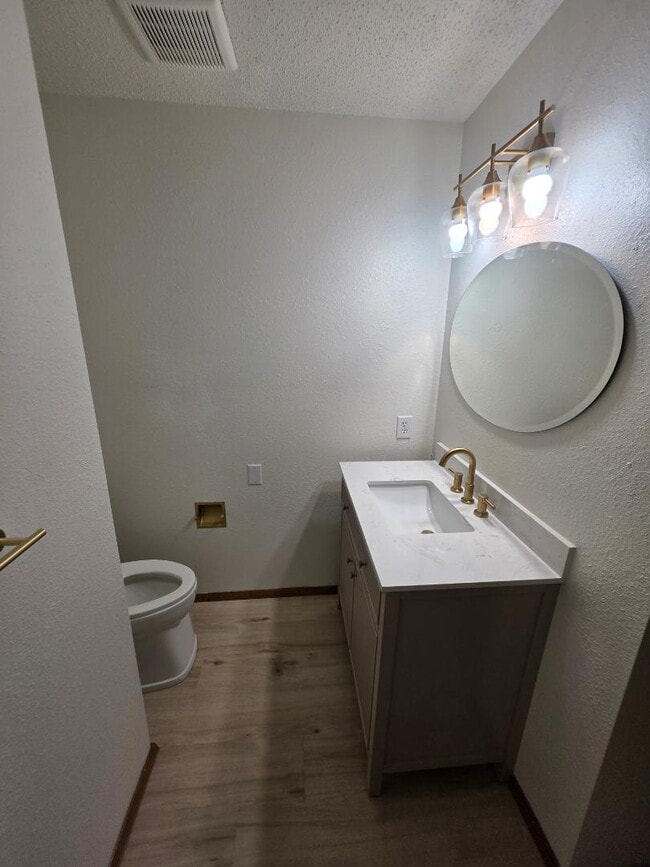 Building Photo - 708 W Interstate Ave