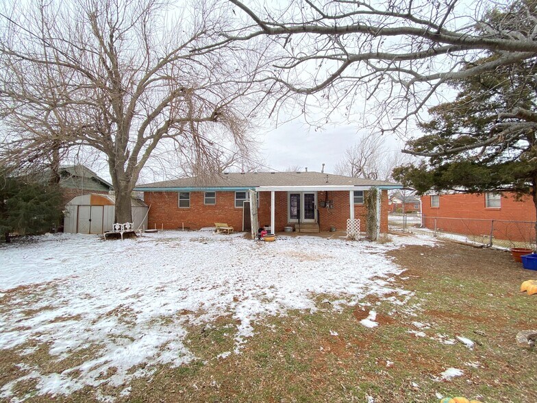 Building Photo - 5414 S Land Ave