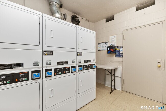 Building Photo - 125 Prospect St