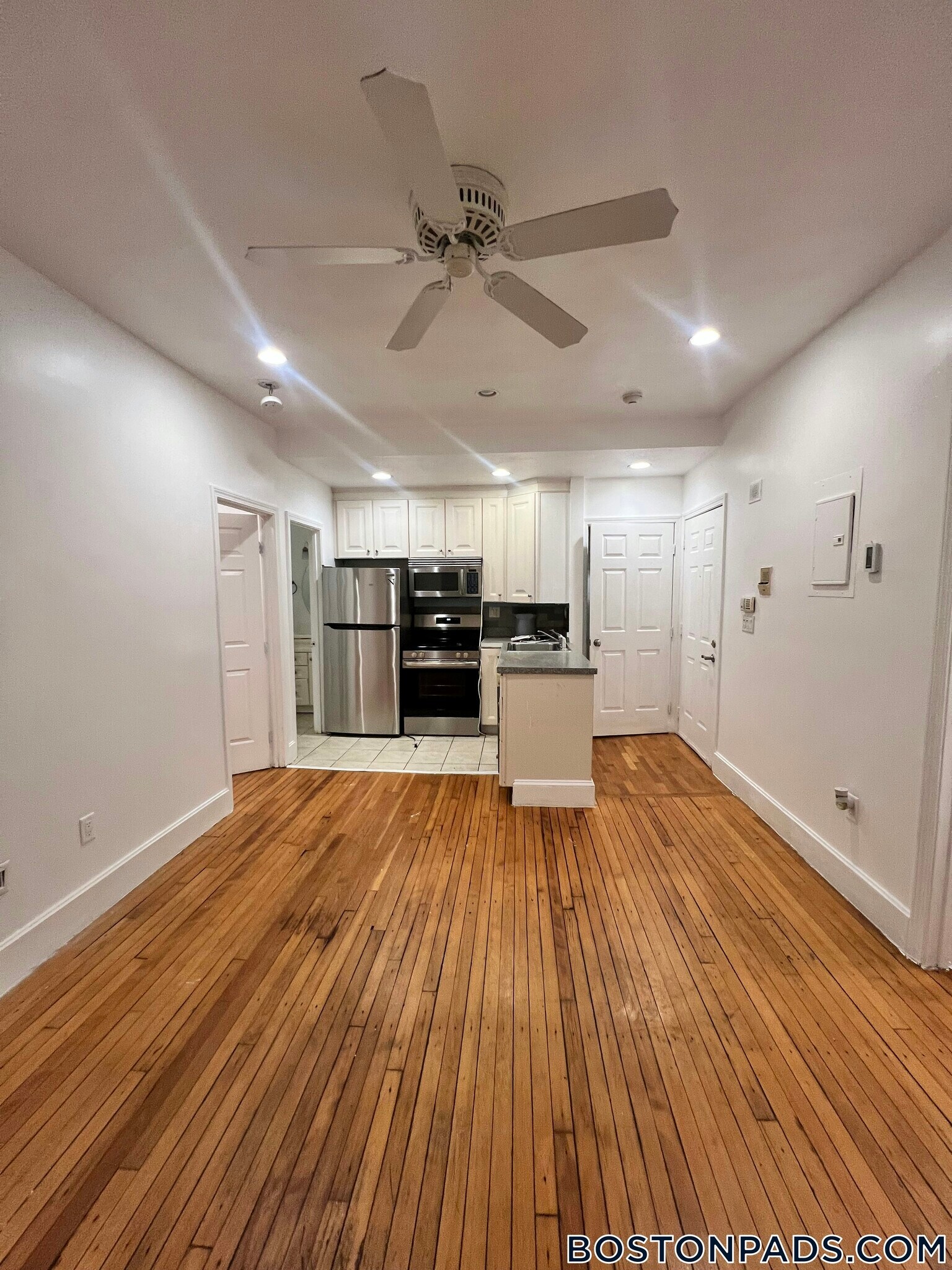 Building Photo - 1 Centre St Ter