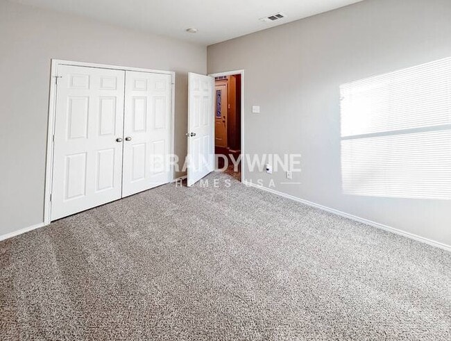 Building Photo - 806 Christine Dr