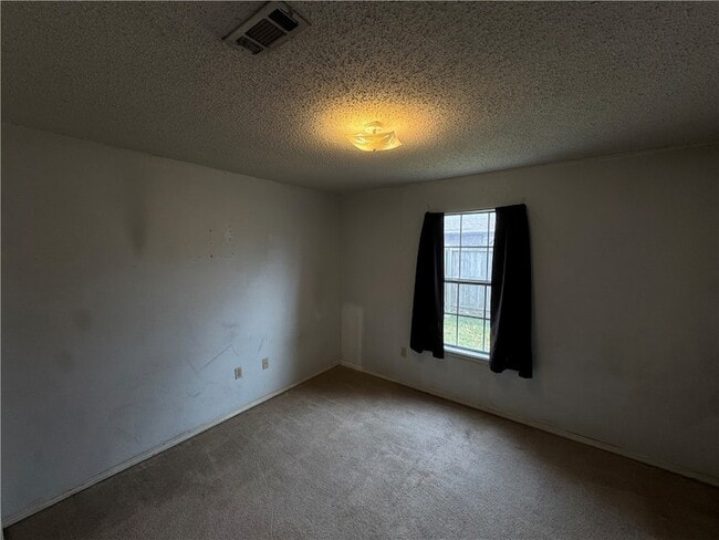 Building Photo - 4133 Nightingale Ln