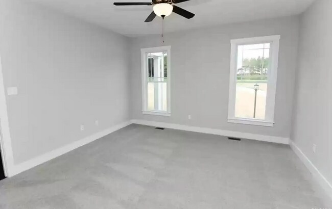 Master Bedroom - 7315 Thweatt Dr