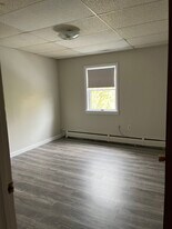 Building Photo - 5 Webster Pl