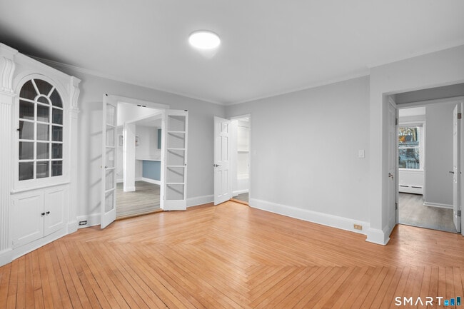 Building Photo - 43 Elmwood Ave