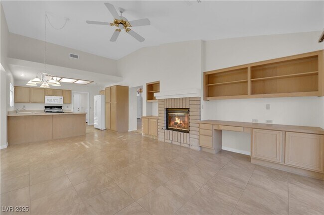 Building Photo - 9013 Litchfield Ave