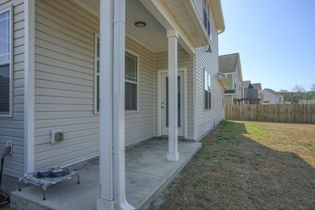 Building Photo - 328 Adobe Ln