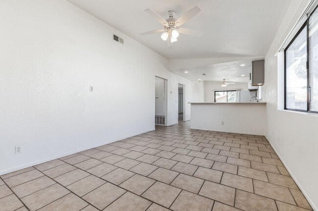 Building Photo - 78683 Ave 42