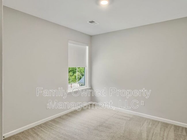 Building Photo - 175 Camellia Bloom Dr
