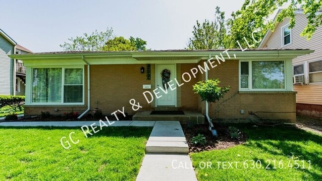 Primary Photo - 1615 McDaniel Ave