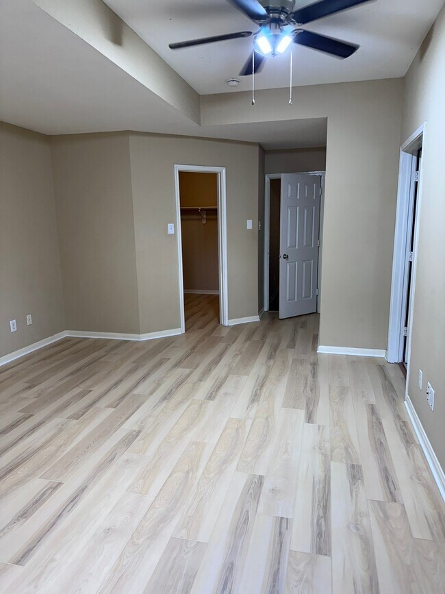 Building Photo - 14420 Walters Rd