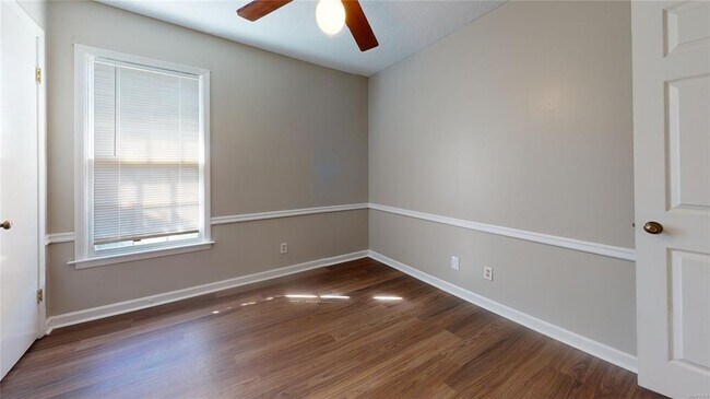 Building Photo - 1806 Heatherton Dr
