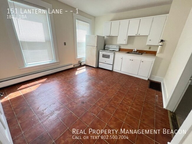 Building Photo - 151 Lantern Ln