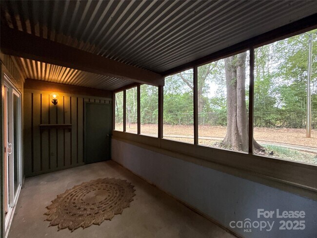 Building Photo - 7201 Winery Ln