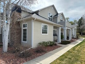 Building Photo - 701 Glen Ct