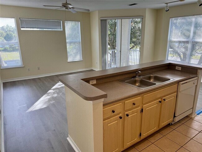 Building Photo - 2718 Maitland Crossing Way